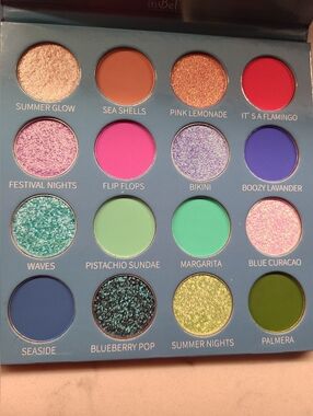 It's Bel Cosmetics Cool Summer Eyeshadow Palette